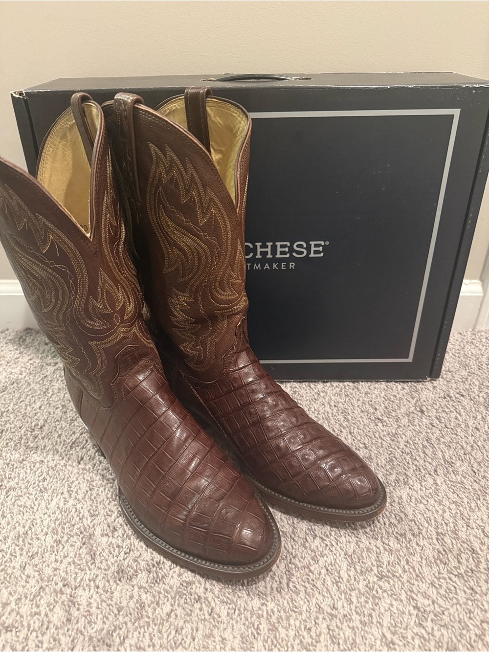 Lucchese Men’s Brown Croc-Embossed Leather Western Boots size 9 EE